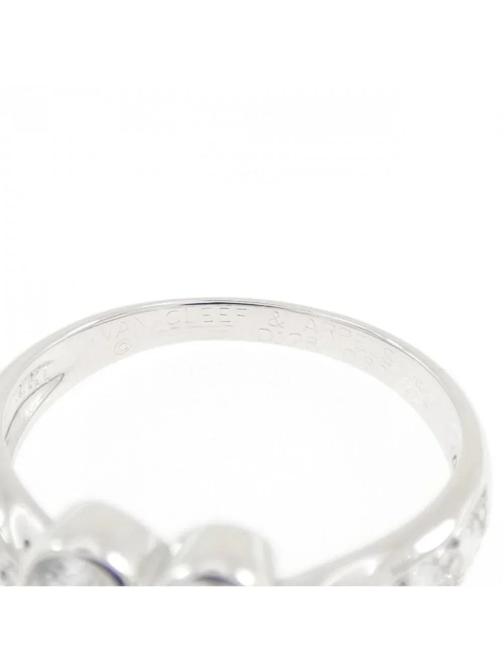 Van Cleef & Arpels Ombell Ring